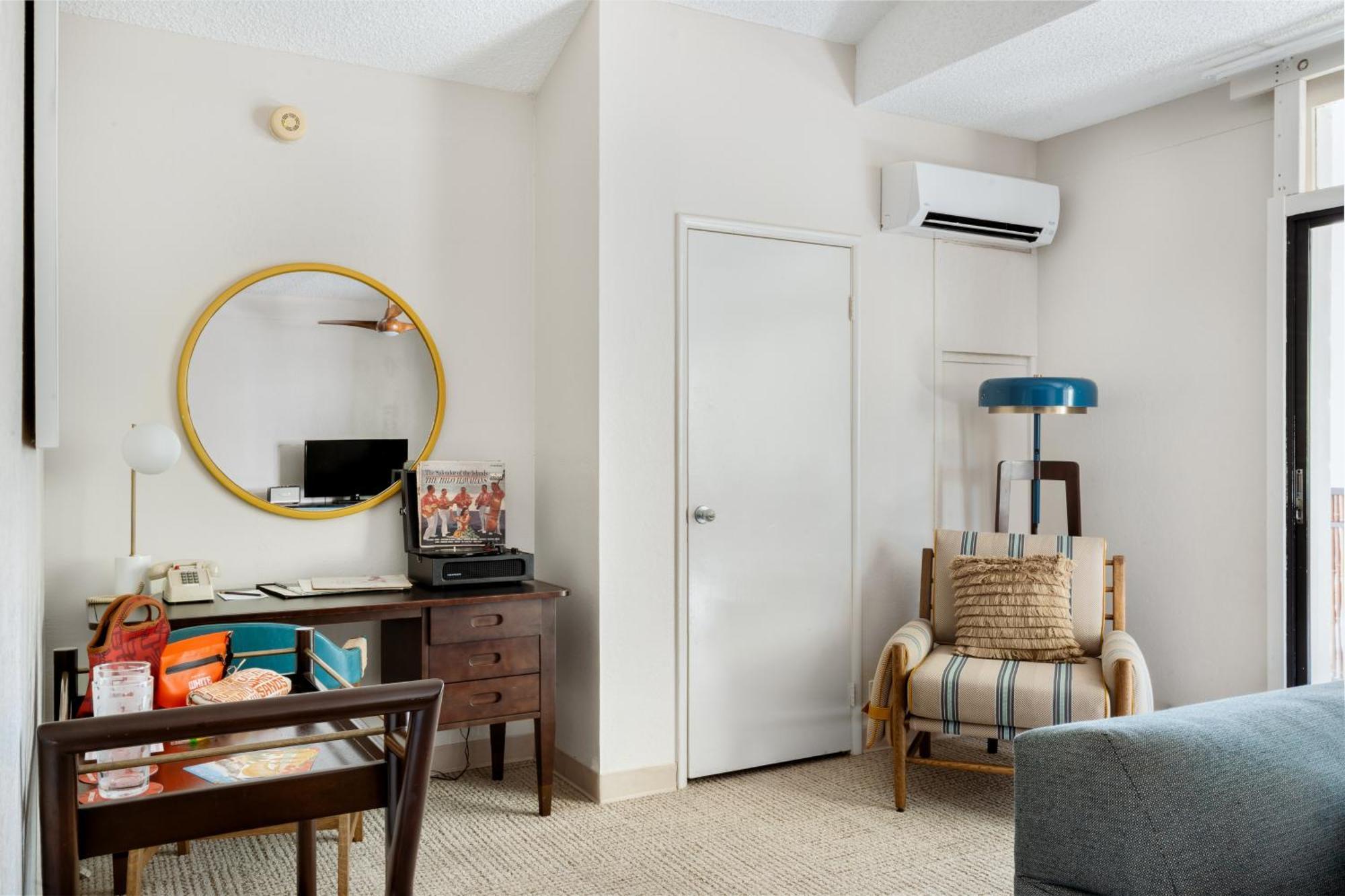 Hotel White Sands 3*